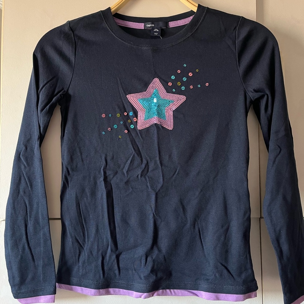 NWT GAP Kids Black Star Long Sleeve Shirt